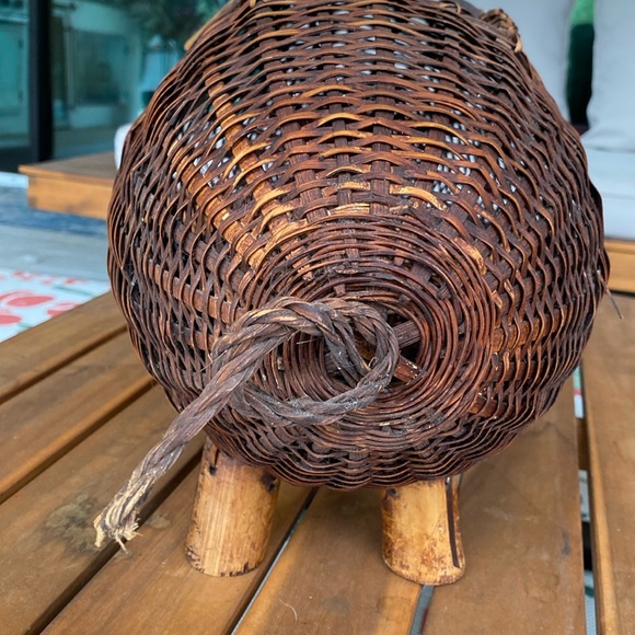 Vintage Mid 20th Century Hand Woven Wicker and Bamboo Large Pig Basket - Picture 5 of 13